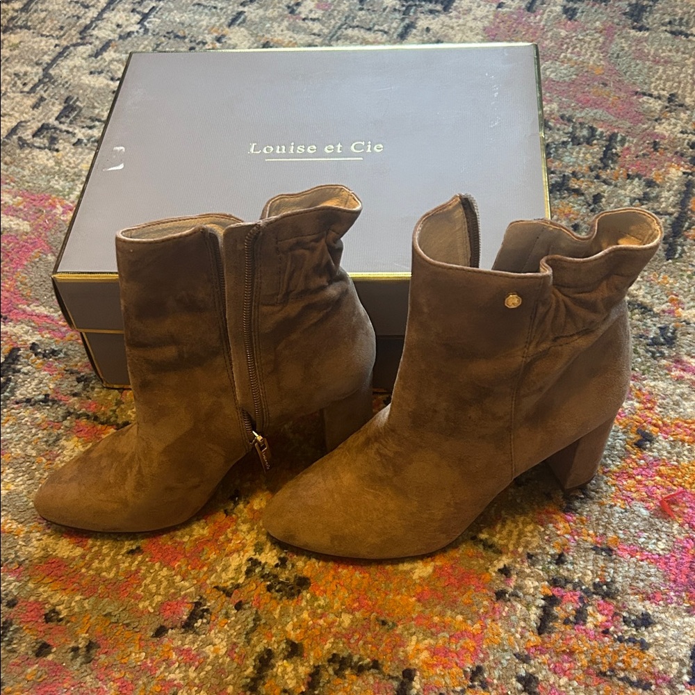 Louise et Cie Tan Suede Heeled Boots like new size 7